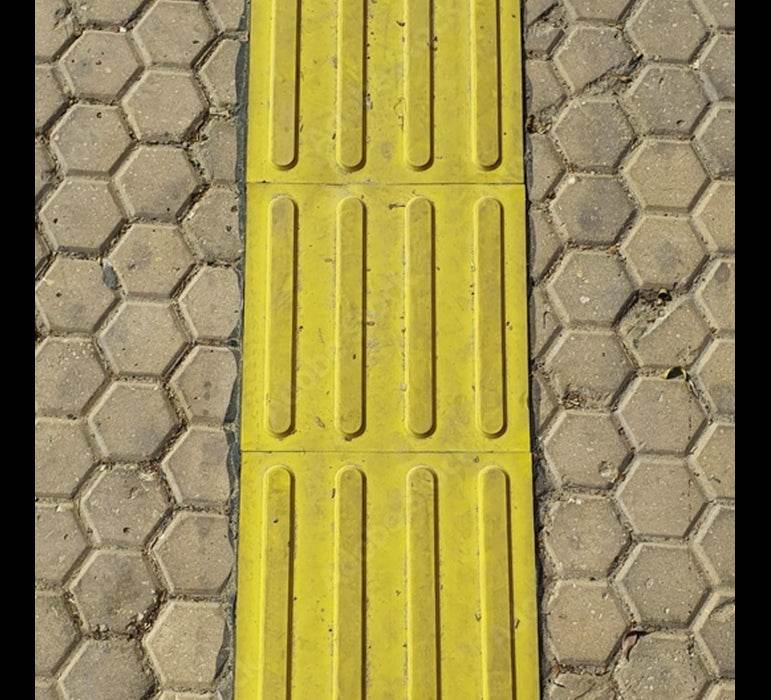 Piso Podotáctil Estriado 30x30cmx7mm - Signet