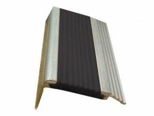 Nariz Grada Aluminio/PVC 60 mm Negro. - Signet